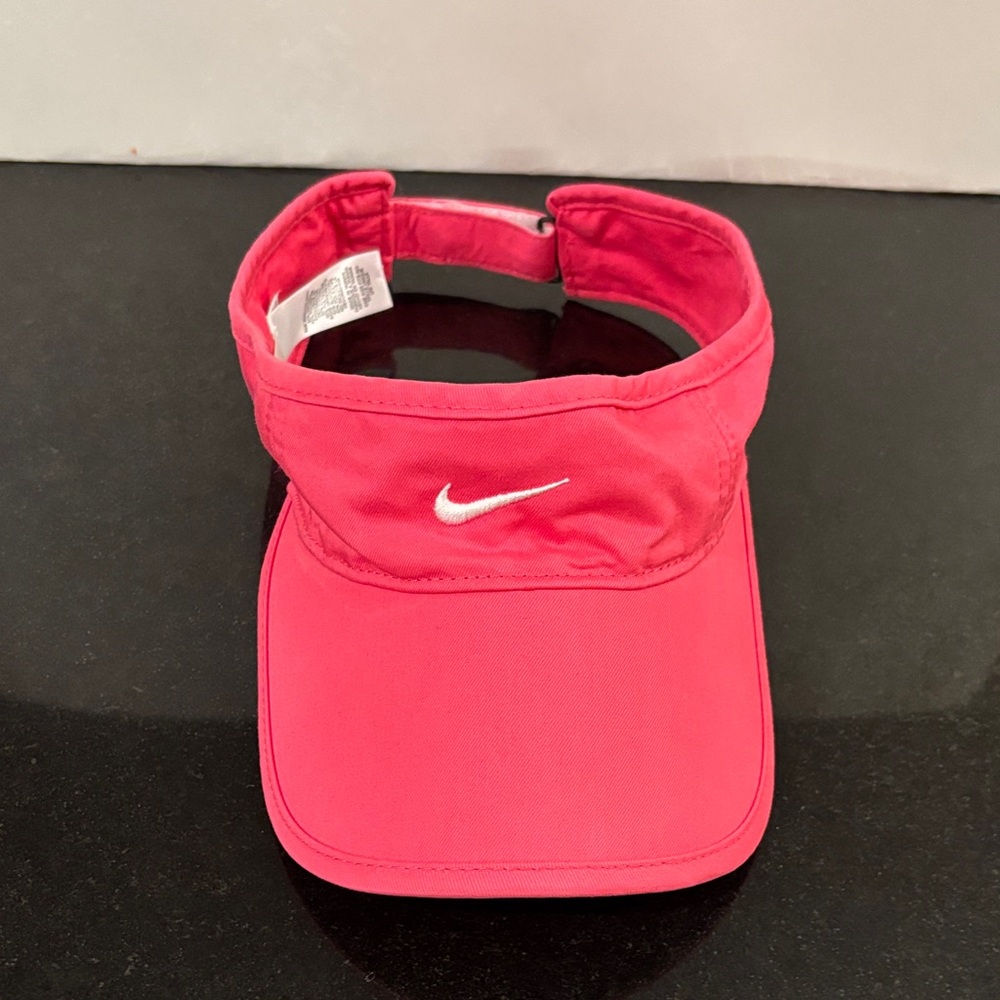 Nike Golf Bright Pink Women’s Visor